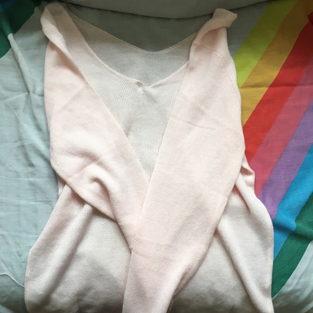 Never worn soft pink sweater